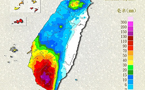 北北基遭大雷雨狂轟 南部雨量爆表！鄭明典曝「半天紫爆」圖示警 