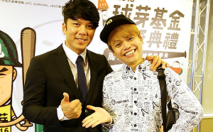 中信兄弟周思齊引退！蔡阿嘎曬合照獻祝福