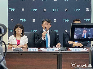 曝黃珊珊訪美原因   黃國昌嘆「最遺憾」:柯文哲被政府關押 無法出席