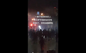 (影) 濟南村民持鐵鍬、放煙火勇抗拆遷隊! 勝利竟喊「共產黨萬歲」多地集會維權