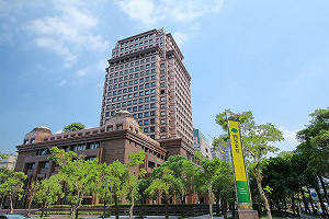 企業營收》國泰金前9月稅後淨利破千億、創新高