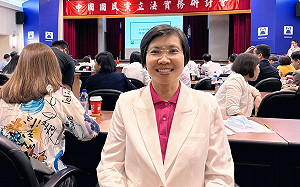 徐欣瑩提延長收案恐阻韓國瑜赴川普就職？本人駁：我有算過不影響 