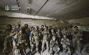 （影）烏軍收復沃夫昌斯克! 用黑色大黃蜂無人機殲滅躲藏俄軍