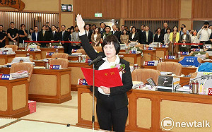 遞補新北第五選區議員 民進黨石一佑今宣誓就職