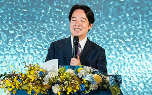 賴清德耍冷問「今天還有哪個團體生日？我頒給總統獎」