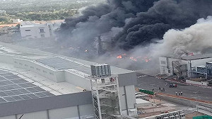 印度塔塔iPhone零件廠大火!急撤1500人 至少10人送醫