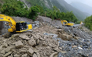 外圍環流已釀土石流！蘇花崇德至和仁只出不進、台鐵「這路段」封閉
