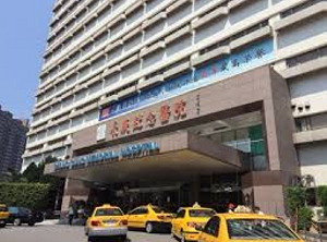 基隆長庚醫院管道間冒出白煙 疏散126人