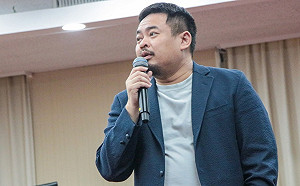 藍委喊不甩國會擴權憲判  洪申翰批:忠於憲法應辭去立委