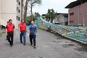 高市校園災情慘重   市府全力搶修、下週一正常上下學