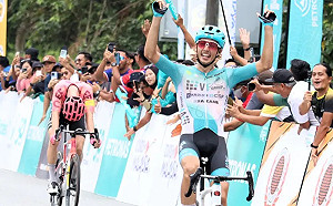 勇兔Tarozzi最後300公尺成功突圍稱霸古來站