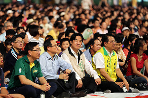 今夜不談政治  賴清德欣賞雲門戶外公演