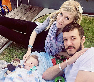 來不及了！英罕病男嬰查理父母放棄訴訟