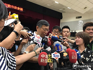 批前瞻輕軌預算「畫虎爛」 柯P：債留子孫