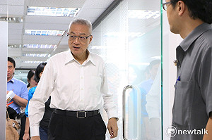 藍版兩岸政綱 吳敦義：離定案還很遠