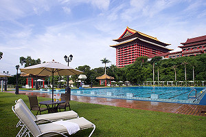 豐富管理經歷   楊守毅任圓山飯店總經理