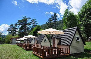 尼莎颱風影響  中部多處遊樂園區仍關閉