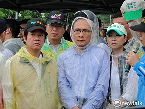 換閣揆?  林全台南勘災與賴神合影臉嚴肅