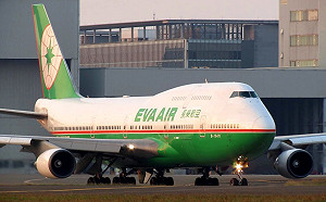 長榮台北飛休士頓航班  美籍越裔乘客機上死亡