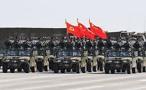 共軍閱兵黨旗先於國旗 陸網友批違法