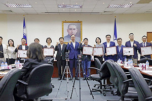 不同意再撥補台電2000億 朱立倫:等同全民都要付出近9000元