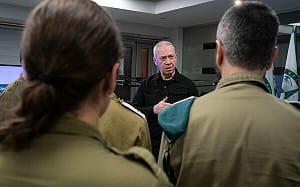 以色列北部遭導彈襲擊  國防部長警告將對伊朗展開「驚人反擊」