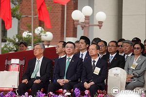 內政部未邀柯文哲出席國慶?慶籌會發聲明打臉黃國昌