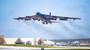 華府才警告伊朗勿妄動 美軍:B-52轟炸機已抵中東