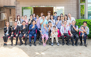 重陽節探視桃園百歲人瑞 賴清德允諾：與地方合作照顧長輩