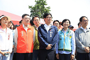 陪卓揆視察山陀兒災損  陳其邁:爭取中央資源重建共同守護家園