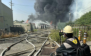 塑膠工廠失火！廢塑膠空汙影響北高雄  環保局：最高可罰800萬
