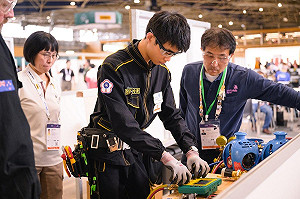 跨世紀建教合作 台酒、台電等產業推手  北科大國際技能競賽連三屆奪金!