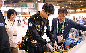 跨世紀建教合作 台酒、台電等產業推手  北科大國際技能競賽連三屆奪金！