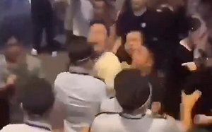 (影) 邯鄲雙刀俠殺3官 中共謊稱死的是村民! 潮汕人起義了 街頭大戰公安