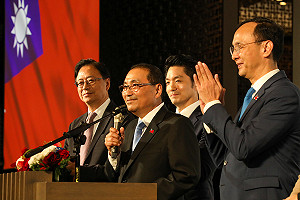 專論 》一個無聊的議題--去中化