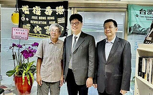 在香港遭中國暴力摧毀！邱垂正訪銅鑼灣書店：示警一國兩制不可信