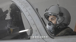 彈射逃生獲救1個月後復飛! 幻象飛官謝沛勳:很高興回到熟悉崗位