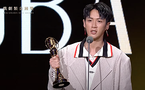 奪金鐘迷你劇男配角「領獎竟翻白眼」？柯震東無奈曝真相 