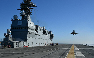 (影)影片來了！美F-35B垂直降落/短場起飛日本加賀號直擊 符日常戰備需求