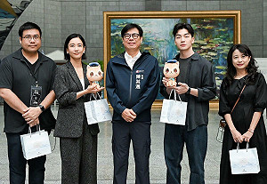 探班零日攻擊影集劇組   陳其邁:保障言論與創作自由
