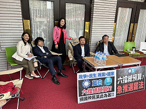 直擊》擋藍白硬幹選罷法 綠營祭持久戰「議場排隊」確保總預算付委