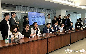 橘子滯日遭通緝 黃國昌嗆：國家機器權力掌握誰手上？北檢傳名嘴啊 