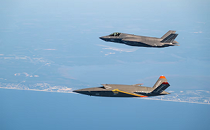 美軍「翡翠旗」軍演 陸戰隊F-35B測試XQ-58A忠誠僚機