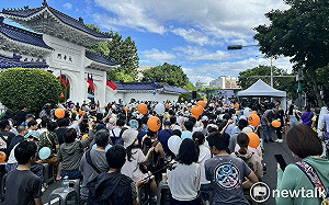 小草退了？吳靜怡：衰退率達7成6  民眾黨再搞什麼鬼  都無法集結回頭草