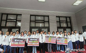 轟大法官把中華民國打回「滿清帝國」 傅崐萁：賴皇帝已正式登基