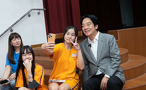 探訪總統教育獎得主 賴清德：期許正向人生觀啟發更多困境中的孩子