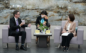 芬蘭商辦處代表拜會周春米  盼攜手雙邊合作創造新契機