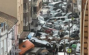 (影) 西班牙瓦倫西亞數十年來最嚴重洪災 95人死亡數十人失蹤