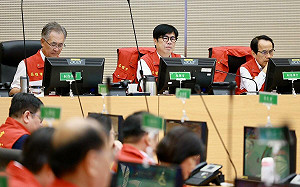 強颱康芮午後風雨最強  陳其邁叮囑確實掌握災害應變