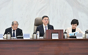 政府帶頭加薪！卓榮泰祭8大措施救低薪 中央約聘僱月薪31449起跳 